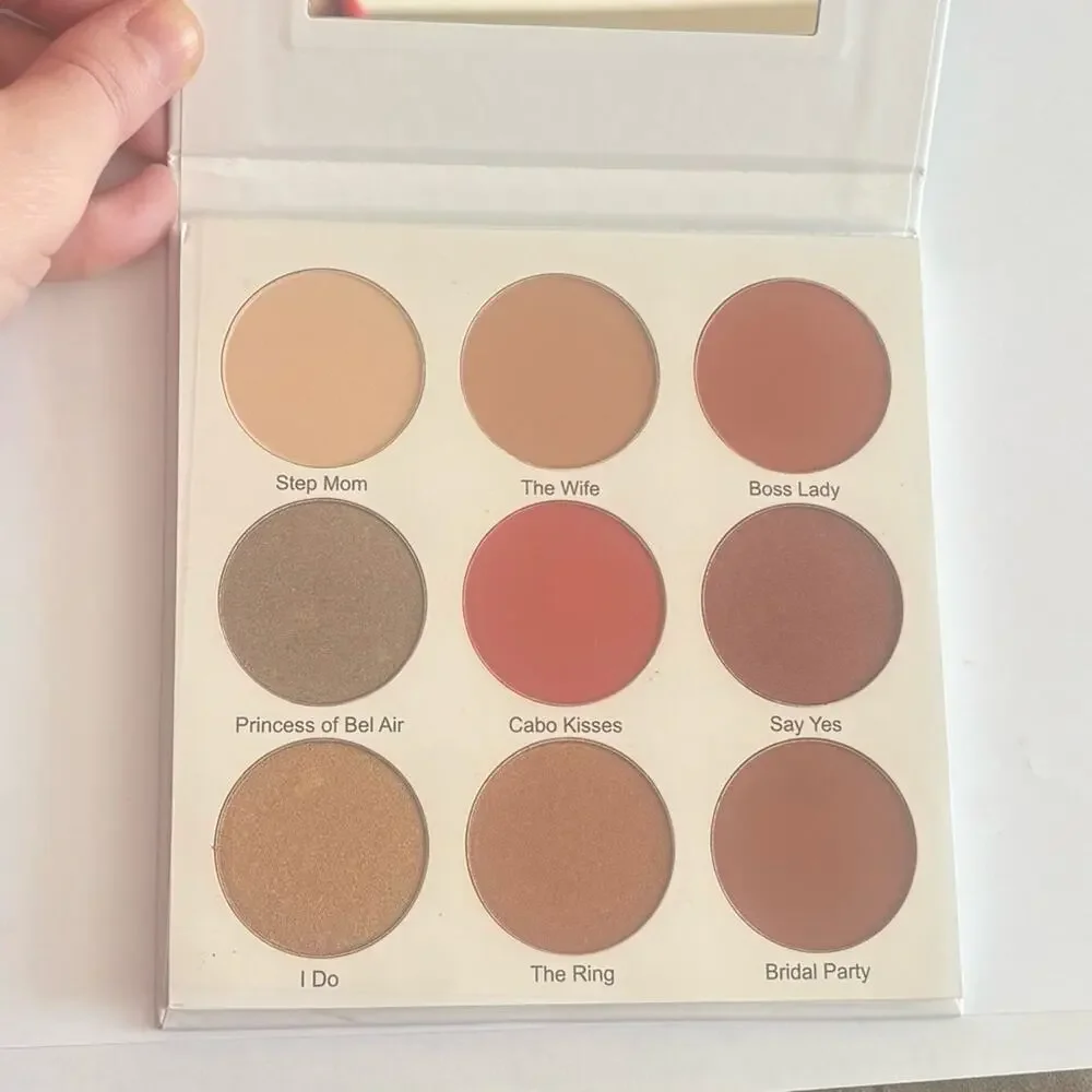 NWT give them lala beauty the grown women eye shadow palette